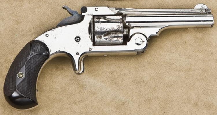Smith et Wesson  New Model 32. N°1, 1/2. Single Action ou Model 1, 1/2. Single Action